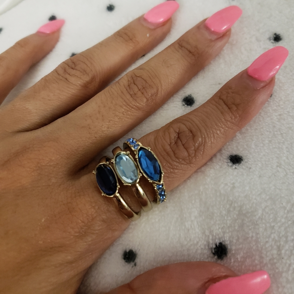 NEW 3 STACK RING SET